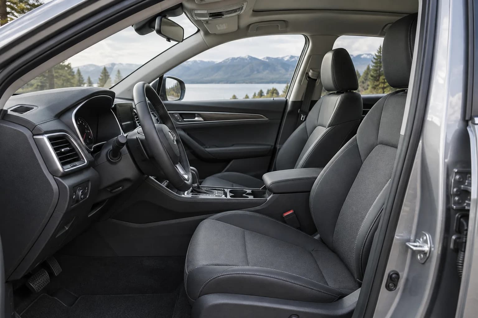 Illustrative automobiles application environment